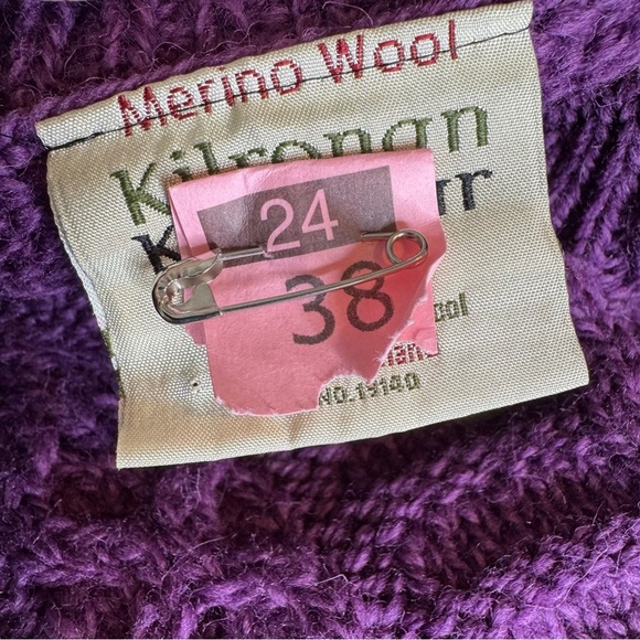 Kilronan Irish 100% Wool Cable Knit Cardigan Purple Size XS - Picture 7 of 11